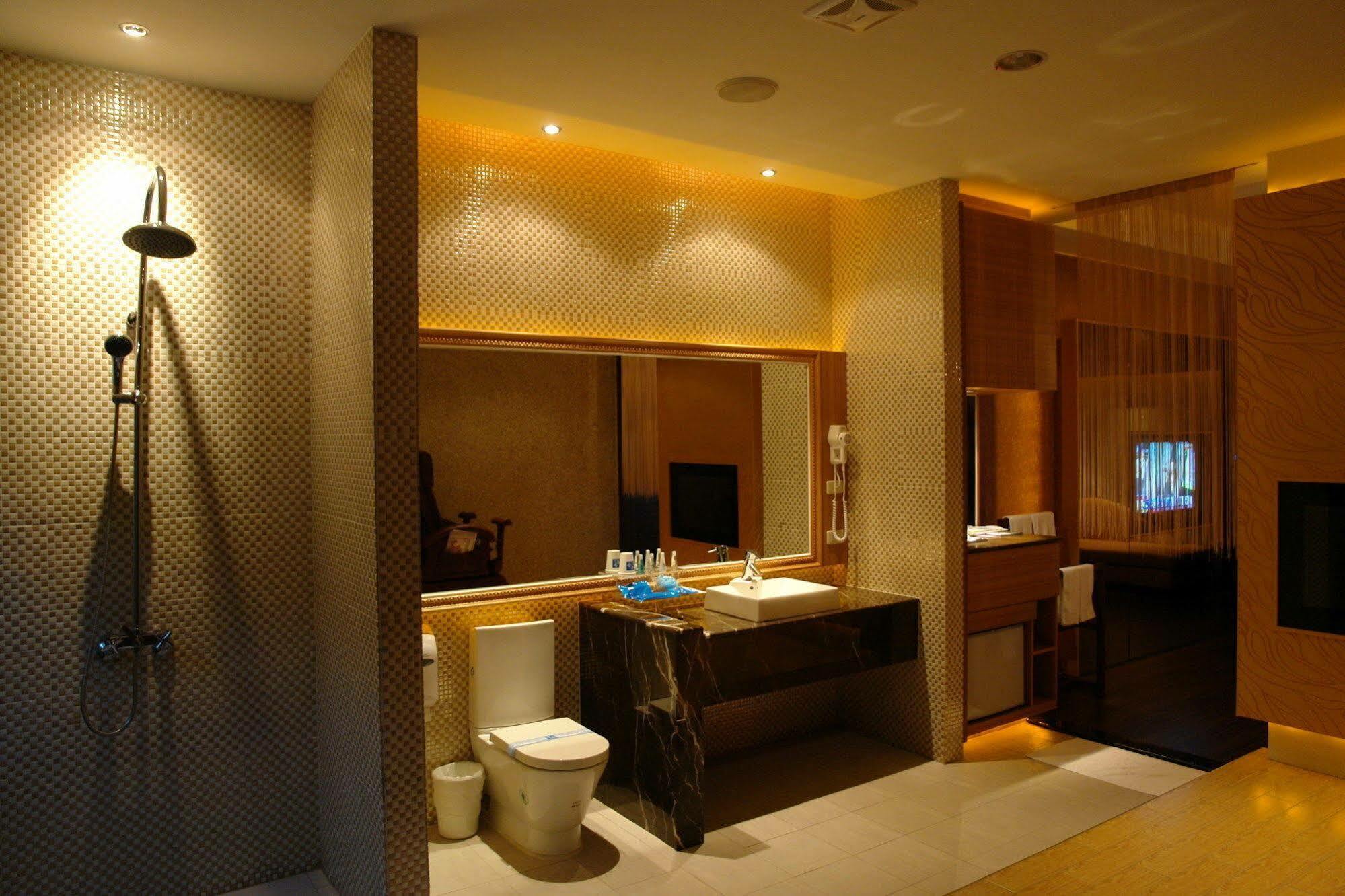 Qin Hai Motel Nantou Bagian luar foto